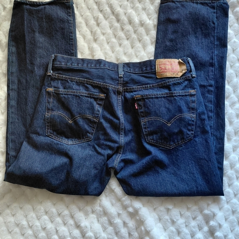 Dark Levi 501 Blue Jeans - Picture 8 of 10